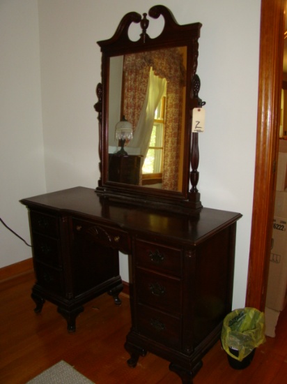 MAHOGANY VANITY / DRESSER WITH MIRROR