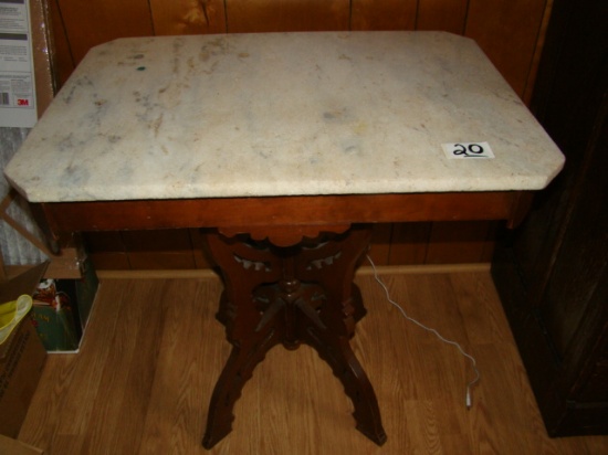 VICTORIAN STYLE MARBLE TOP TABLE