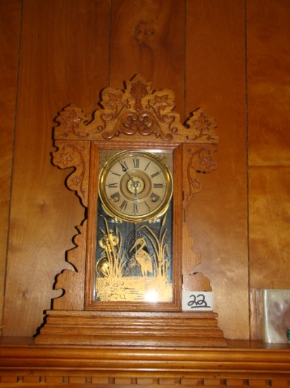 OAK MANTLE CLOCK