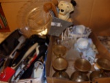 LOT OF KITCHENWARE AND DECOR