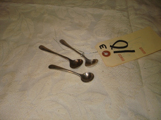 SALT SPOONS LOT OF 3 NOT STERLING