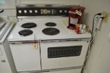 VINTAGE HOTPOINT ELECTRIC STOVE W/ DUEL OVENS