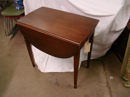 MAHOGANY DROP LEAF LAMP TABLE MADE BY BIGGS