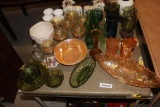 Table Lot of Glass Ware