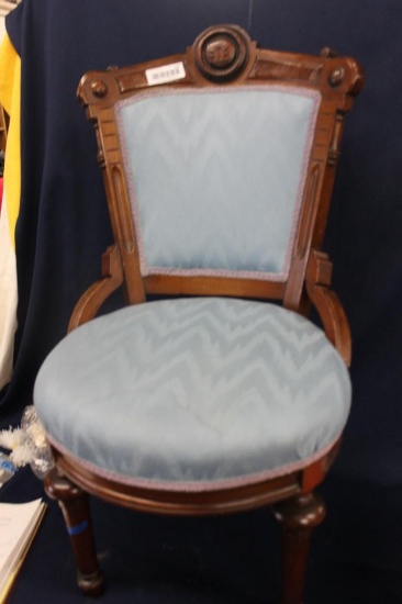 VICTORIAN CHAIR