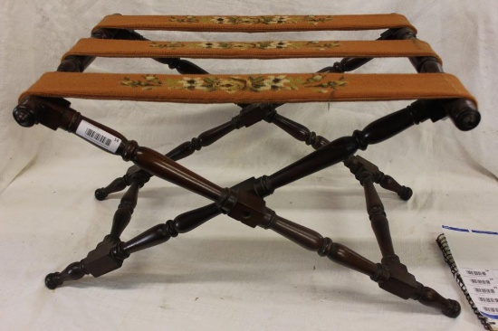 SUITCASE STAND