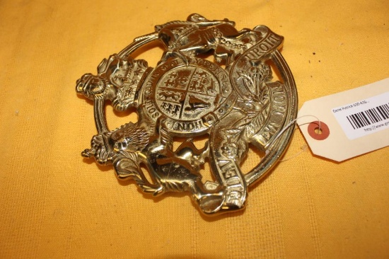 BRASS COAT OF ARMS TRIVET