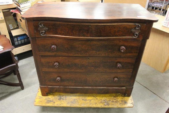 CHEST OF DRAWERS