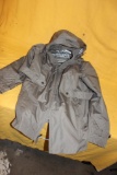 LADIES' LIZ CLAIBORNE RAIN COAT