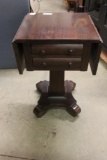 SEWING STAND IN MAHOGANY W/2 DRAWERS