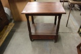 GREAT COUNTRY PRIMITIVE PEGGED WASH STAND