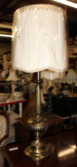 BRASS LAMP W/SHADE