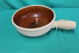 VINTAGE POTTERY POT WITH HANDLE