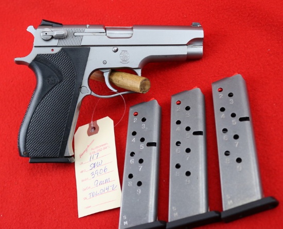 S&W 3906 Pistol 9mm