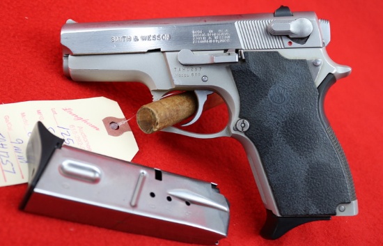 S&W Model 669 Pistol 9mm