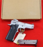 S&W 4006 Pistol .40 S&W