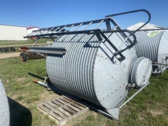 GILLIS (APPROX 3-TON) FEED BIN