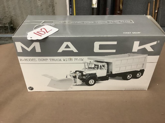 Mack r- model dump truck with plow (nib)