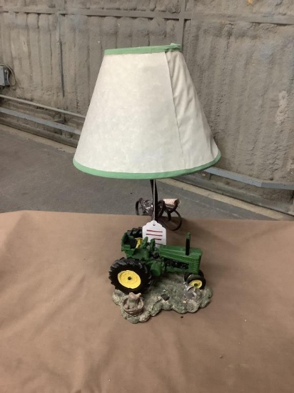 JD tractor lamp
