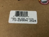 Farmall 806 COLLECTOR FGZSM994 2524 Unopened box appears to be in good shap