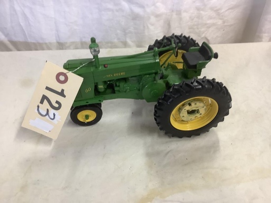 JD 60 NF Tractor