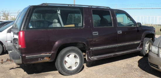 1996 CHEVY SUBURBAN 4X4