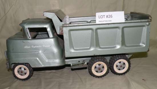 STRUCTO HYDRAULIC DUMPER PRESSED METAL TOY TRUCK