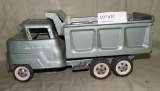 STRUCTO HYDRAULIC DUMPER PRESSED METAL TOY TRUCK