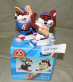 GIBSON BRAND LOONEY TUNES SALT/PEPPER SET W/BOX
