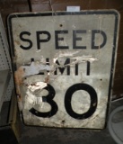 30 MPH SPEED LIMIT SIGN