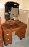 VINTAGE VANITY DRESSING TABLE W/MIRROR - WILL NOT SHIP