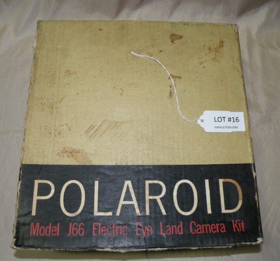 POLAROID MODEL J66 ELECTRIC EYE LAND CAMERA KIT W/BOX