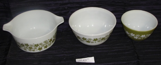 3 PYREX GLASS DAISY PATTERN BOWLS