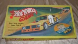 VTG. 1982 HOT WHEELS BOARD GAME W/BOX