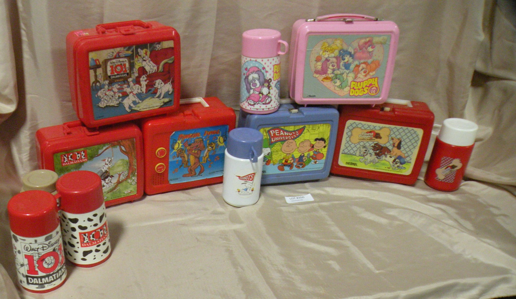 VINTAGE PLASTIC LUNCH BOX WITH THERMOS