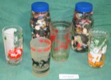 FLAT BOX W/2 JARS OF SEWING BUTTONS, 4 VINTAGE DRINKING GLASSES