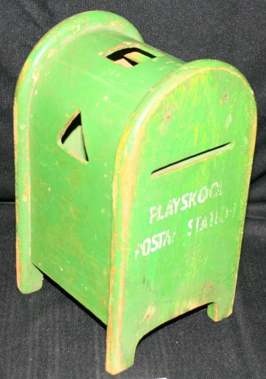 CIRCA 1950'S WOODEN PLAYSKOOL POSTAL STATION