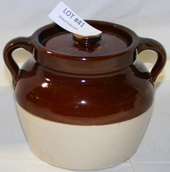 RED WING STONEWARE LIDDED DOUBLE HANDLE BEAN POT