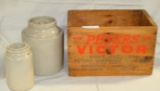 DUPONT PETERS VICTOR SMALL ARMS AMMO WOOD BOX W/2 STONEWARE JARS