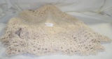 LARGE LACE TABLE COVER