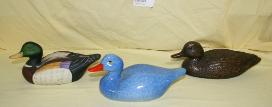 3 DECORATIVE DUCK FIGURINES