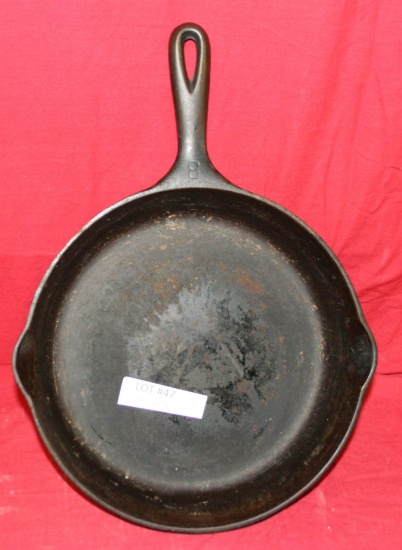WAGNER WARE NO. 8 CAST IRON SKILLET