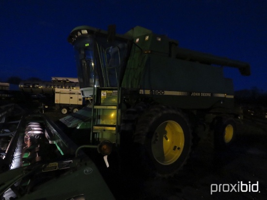 John Deere 9600 Combine,