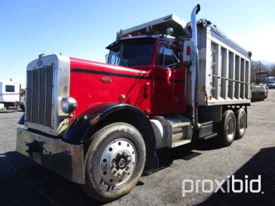 1983 Peterbilt 359 T/A Fump Truck,