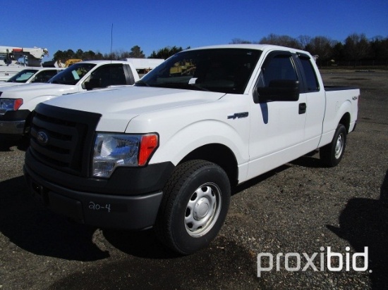 2010 Ford F150 XL 4X4 Ext. Cab Pickup,