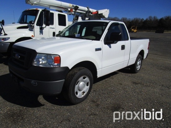 2008 Ford F150 XL Ext. Cab Pickup,