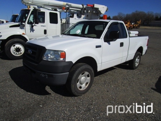 2007 Ford F150 XL 4X4 Ext. Cab Pickup,
