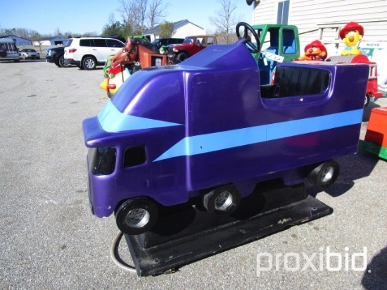 Coin-Op Bus (Purple)
