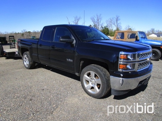 2015 Chevrolet Silverado 4WD Crew Cab Pickup,