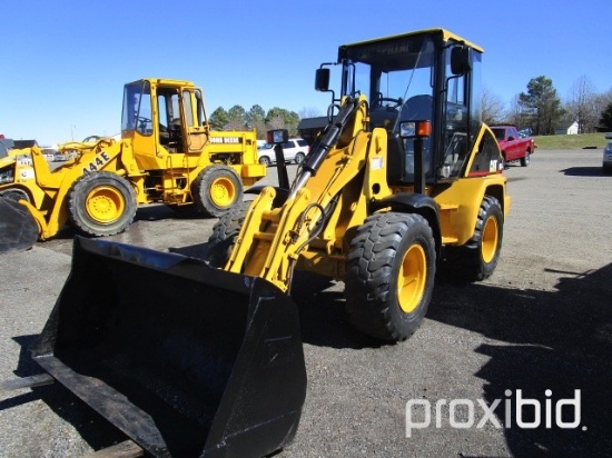Caterpillar 908 Rubber Tire Loader,